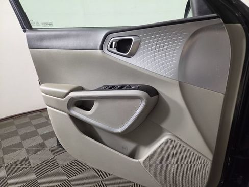 Used 2020 Kia Soul LX FWD image 27