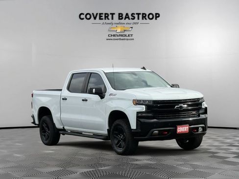 Used 2021 Chevrolet Silverado 1500 LT Trail Boss w/ Convenience Package II AWD/4WD image 9