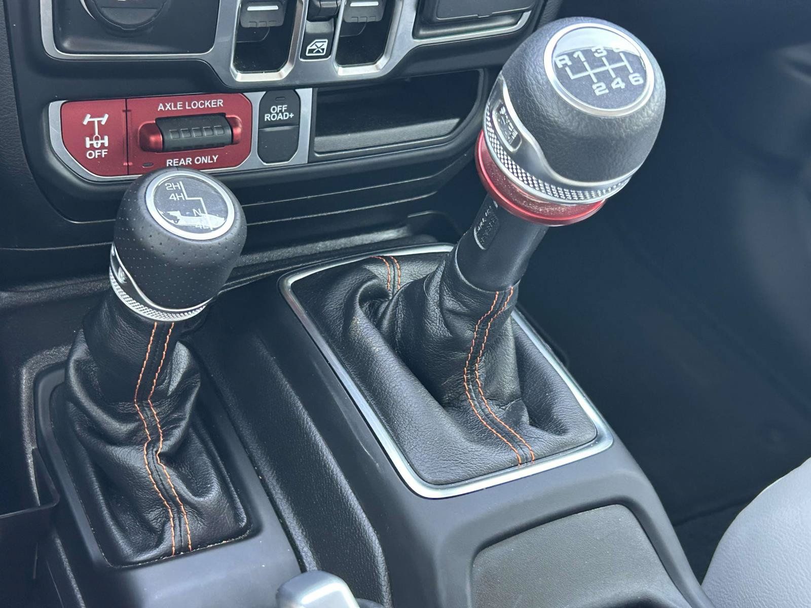Used 2023 Jeep Gladiator Mojave w/ LED Lighting Group AWD/4WD image 19