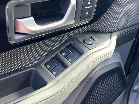 Used 2025 INEOS Grenadier image 17