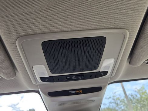 Used 2024 Honda HR-V LX image 21