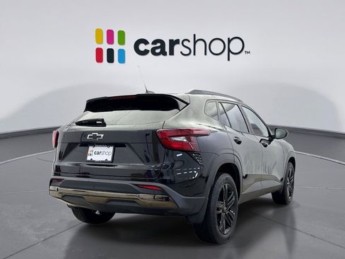 Used 2025 Chevrolet Trax ACTIV w/ Driver Confidence Package image 5