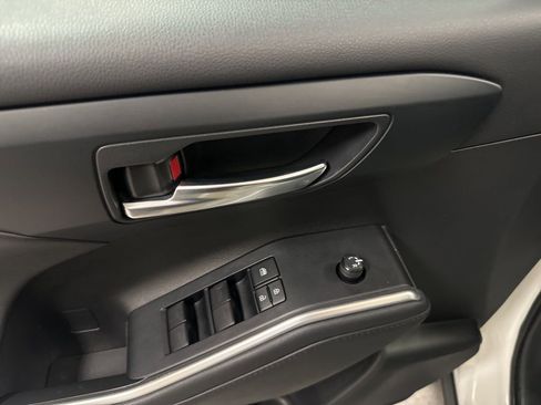 Used 2020 Toyota Highlander XLE image 20