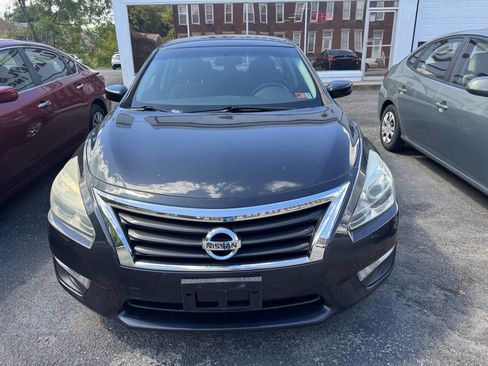 Used 2015 Nissan Altima 2.5 S w/ Power Driver Seat Package image 2