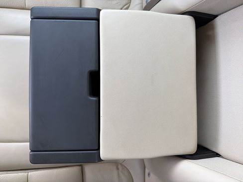 Used 2013 Volvo XC70 T6 image 75