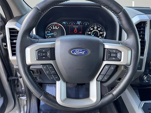 Used 2020 Ford F150 Lariat image 13