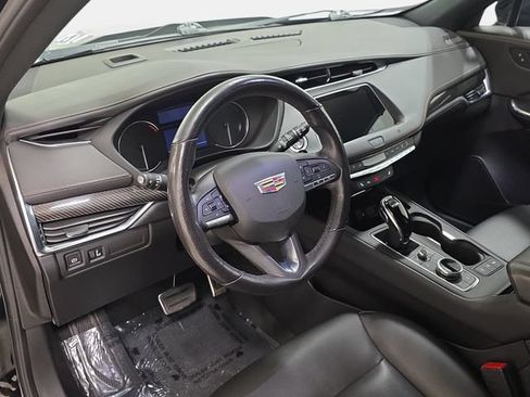 Used 2021 Cadillac XT4 Sport w/ Cold Weather Package FWD image 16