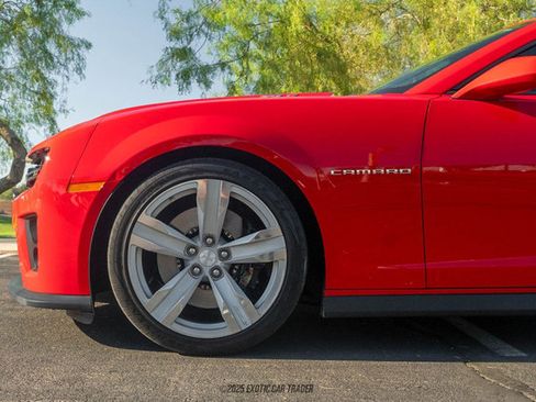 Used 2013 Chevrolet Camaro ZL1 image 4