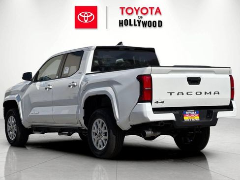 New 2026 Toyota Tacoma SR5 AWD/4WD image 6
