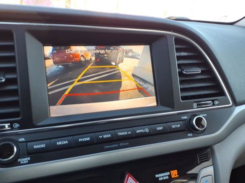 Used 2017 Hyundai Elantra ECO w/ Cargo Package image 14