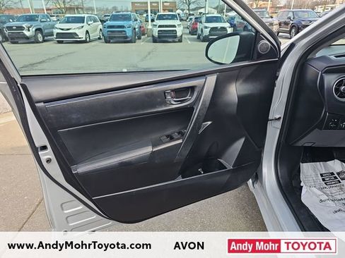 Used 2017 Toyota Corolla XSE image 10