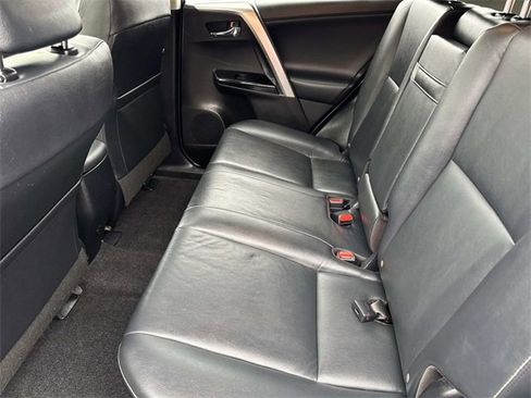 Used 2016 Toyota RAV4 Limited image 13
