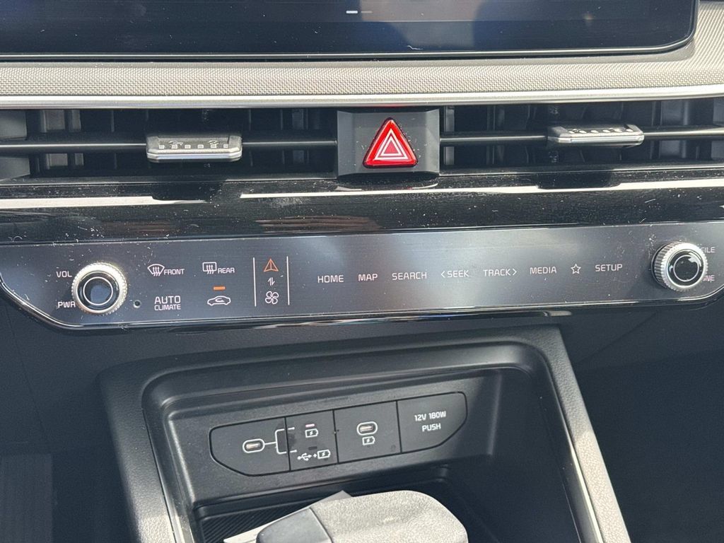 Certified 2026 Kia K5 LXS FWD image 33