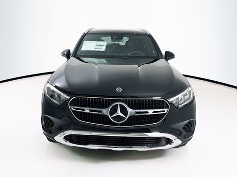 New 2026 Mercedes-Benz GLC 300 image 2
