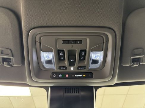 Used 2025 GMC Sierra 3500 Denali w/ Denali Reserve Package image 42