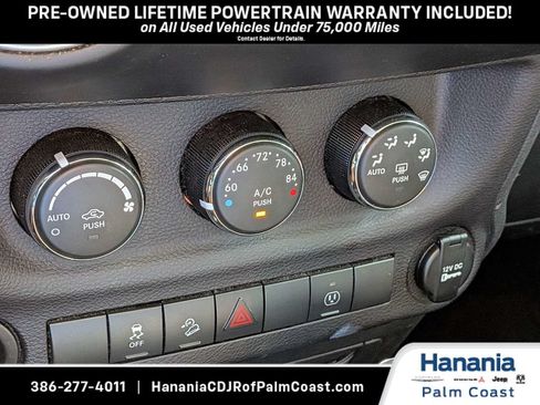 Used 2017 Jeep Wrangler Unlimited Rubicon w/ Connectivity Group AWD/4WD image 20