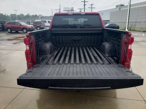 Used 2021 Chevrolet Silverado 1500 LT w/ Z71 Off-Road Package AWD/4WD image 6