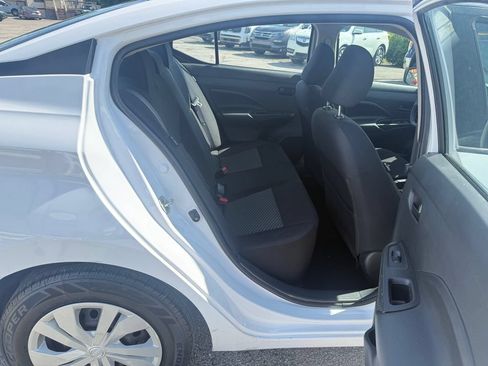 Used 2023 Nissan Versa S FWD image 16