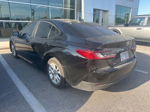 Used 2025 Toyota Camry LE FWD image 2