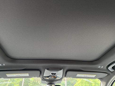 New 2025 BMW X1 xDrive28i w/ Convenience Package image 3