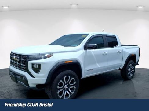 Used 2024 GMC Canyon AT4 w/ Technology Package AWD/4WD image 1