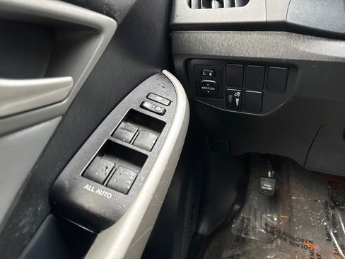 Used 2015 Toyota Prius Four FWD image 9