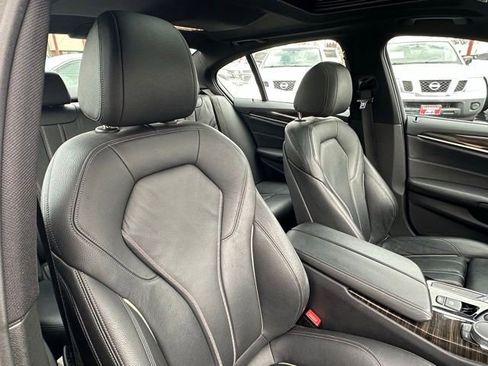 Used 2018 BMW 540i xDrive image 30