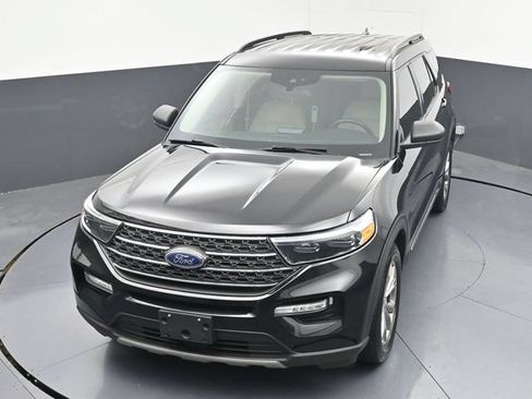 Used 2022 Ford Explorer XLT w/ Equipment Group 202A RWD image 39
