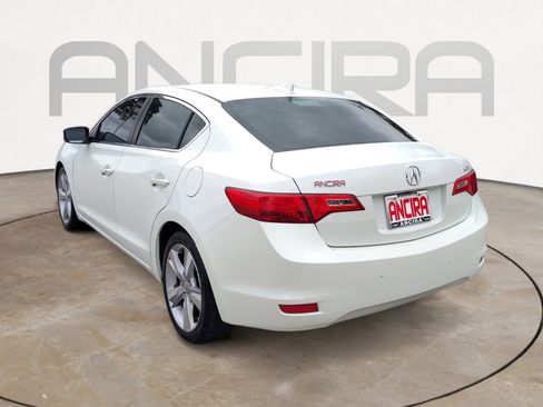 Used 2013 Acura ILX w/ Technology Package FWD image 11