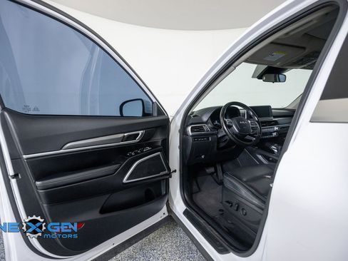 Used 2022 Kia Telluride S FWD image 9