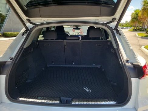 Certified 2025 Audi Q5 Premium Plus w/ Premium Plus AWD/4WD image 8