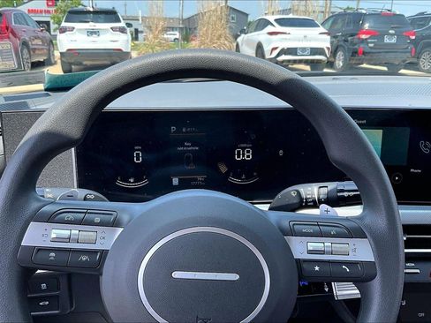 Used 2025 Hyundai Sonata SEL FWD image 13