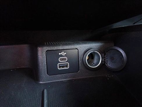 Used 2024 Ford Escape ST-Line image 19