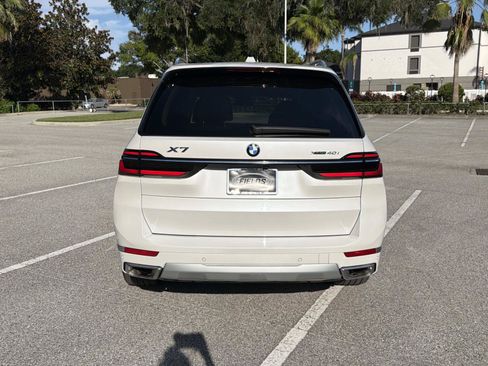 Used 2023 BMW X7 xDrive40i w/ Premium Package AWD/4WD image 4