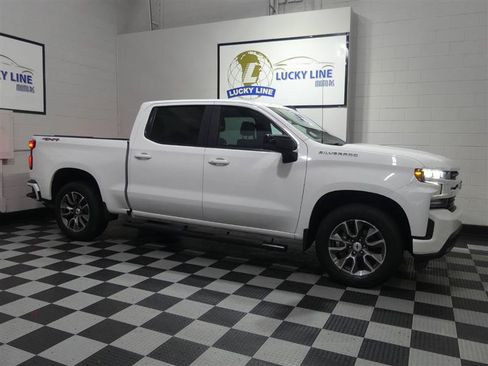 Used 2020 Chevrolet Silverado 1500 RST w/ RST Value Package AWD/4WD image 6
