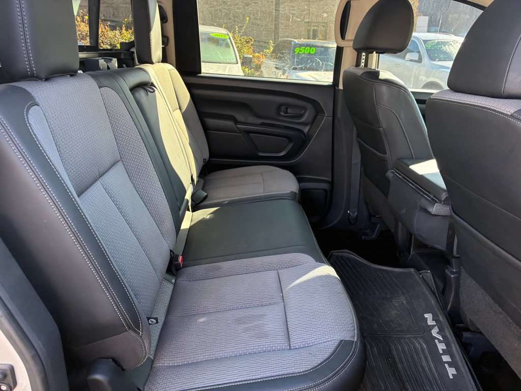Used 2017 Nissan Titan S AWD/4WD image 13