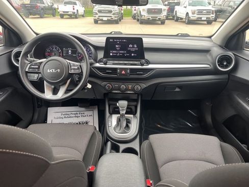 Used 2023 Kia Forte LXS image 46