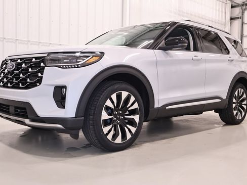 New 2026 Ford Explorer Platinum w/ LUX Leather Package AWD/4WD image 5