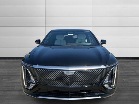 New 2026 Cadillac Lyriq Luxury image 8