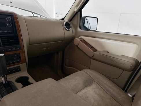 Used 2008 Ford Explorer Eddie Bauer image 23