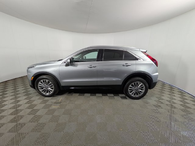 Used 2024 Cadillac XT4 Premium Luxury w/ Cold Weather Package AWD/4WD image 25