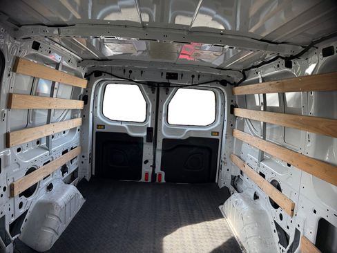 Used 2019 Ford Transit 250 130 Low Roof w/ Exterior Upgrade Package image 16