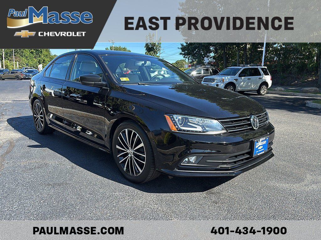 Used 2016 Volkswagen Jetta Sport FWD image 3