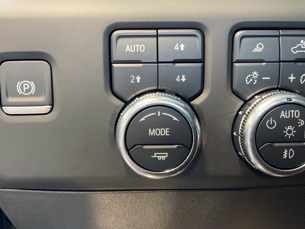 Used 2024 GMC Sierra 1500 Denali w/ Denali Reserve Package AWD/4WD image 18
