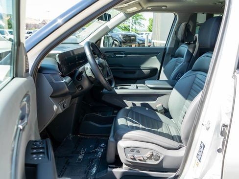 Certified 2024 Kia EV9 Land AWD/4WD image 11