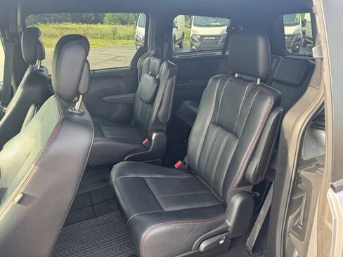 Certified 2017 Dodge Grand Caravan GT FWD image 20