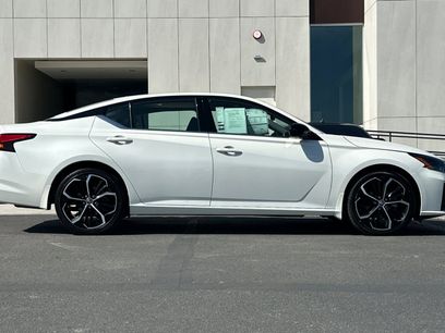 Used 2023 Nissan Altima 2.5 SR w/ SR Premium Package