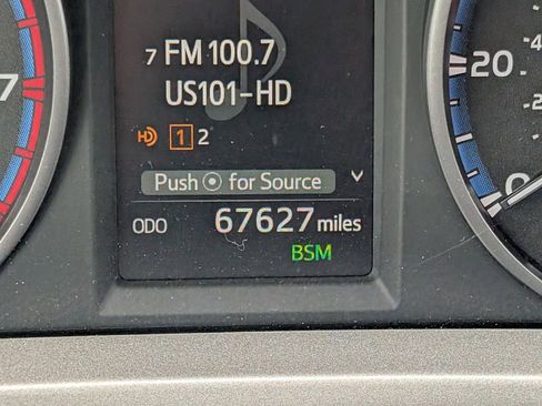 Used 2018 Toyota RAV4 XLE image 19