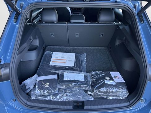 New 2026 Volkswagen Tiguan SE R-Line image 24