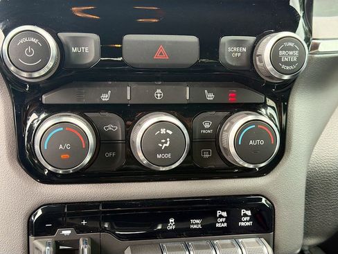 Used 2024 RAM 1500 Big Horn RWD image 15